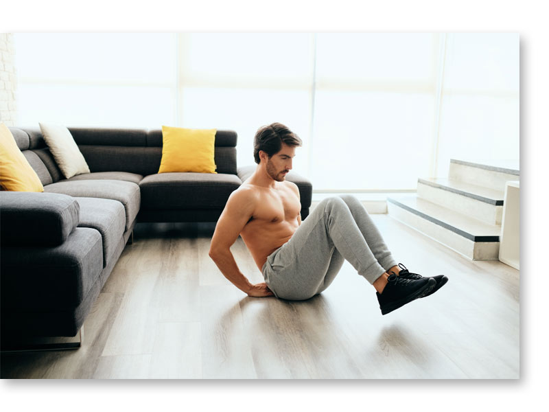 Тренировка дома. Упражнение для мужчин на укрепление мышц живота.